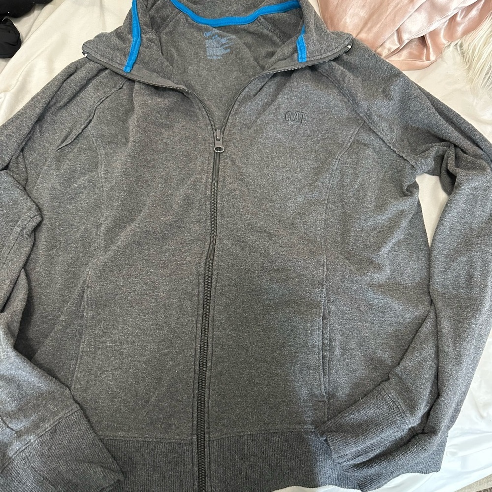 Cropped gap grey hoodie